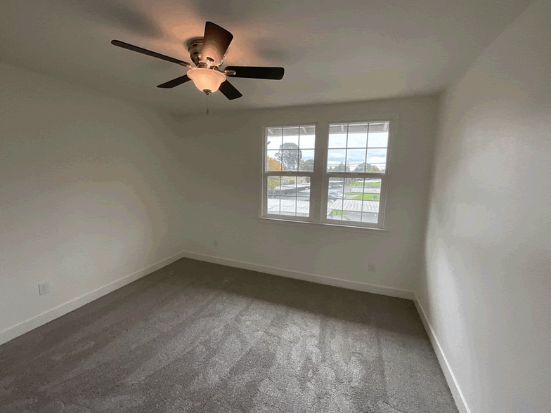 Master Bedroom - 31 Baldwin St