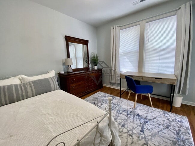 Building Photo - 3100 Stockton St