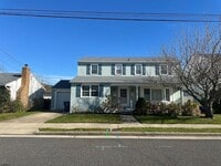 Building Photo - 611 N Delavan Ave