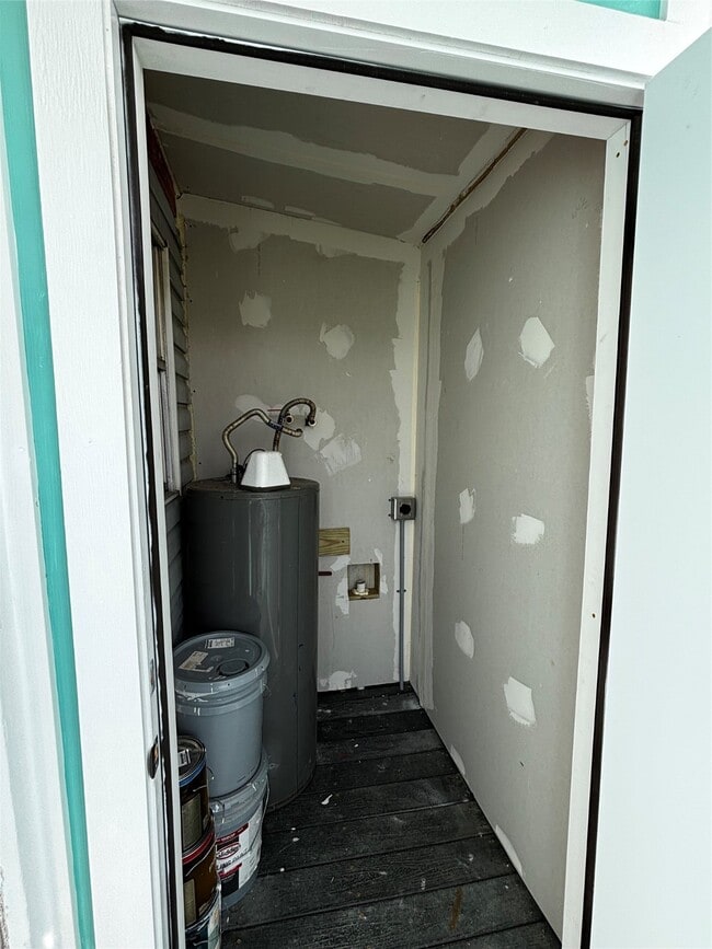 Building Photo - 4125 Avenue M