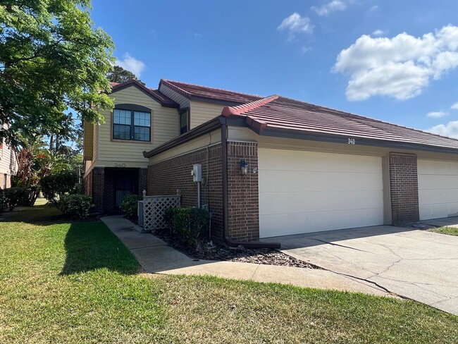 Primary Photo - Beautiful 3 bed 2.5 bath townhome