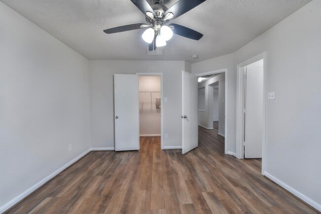 Building Photo - 3662 Fuller Bluff Dr