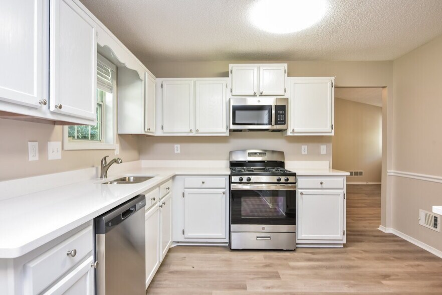 Building Photo - 1080 Crystal Springs Trail