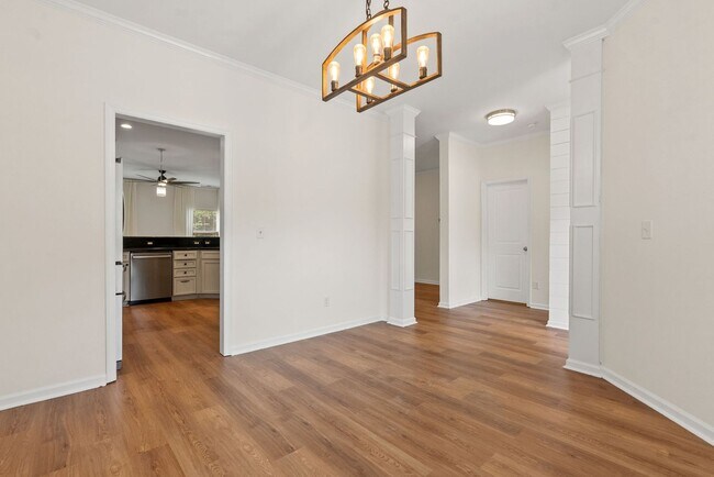 Building Photo - Available now. Beautiful 5 BR/2.5 BA Home in Swygerts Landing!