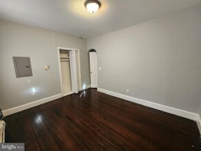 Building Photo - 1023 Chestnut Ave