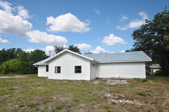 Building Photo - 2374 Dorsey Dr