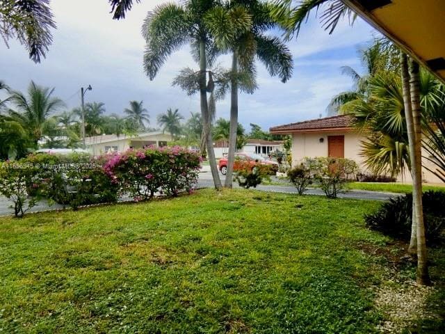 Building Photo - 2724 NE 32nd St