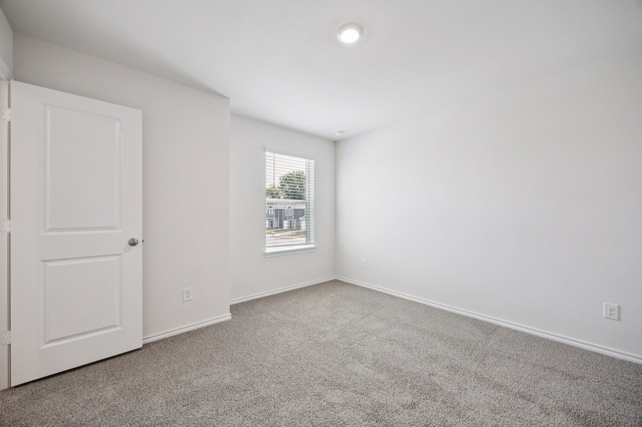 Building Photo - 7020 Vining Dr