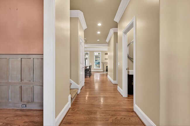 Building Photo - 2917 Wellesley Trace