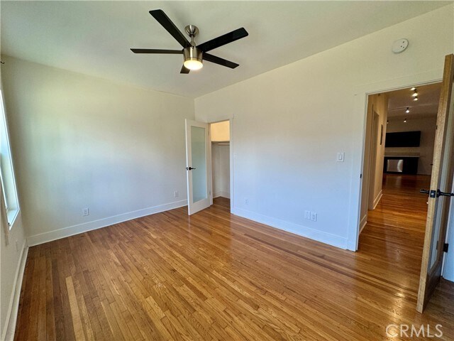 Building Photo - 1216 N Kenmore Ave