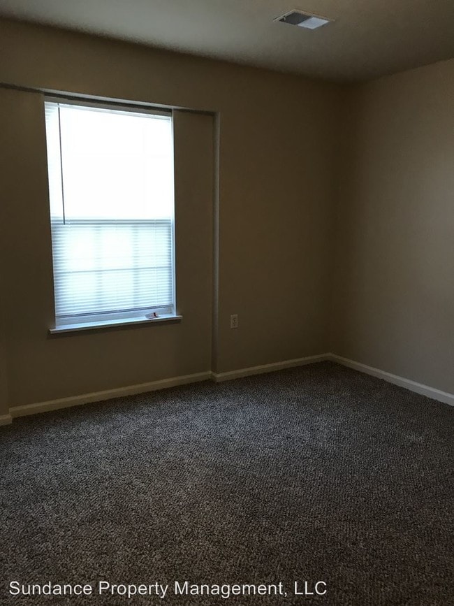 Building Photo - 516 Wichita Dr