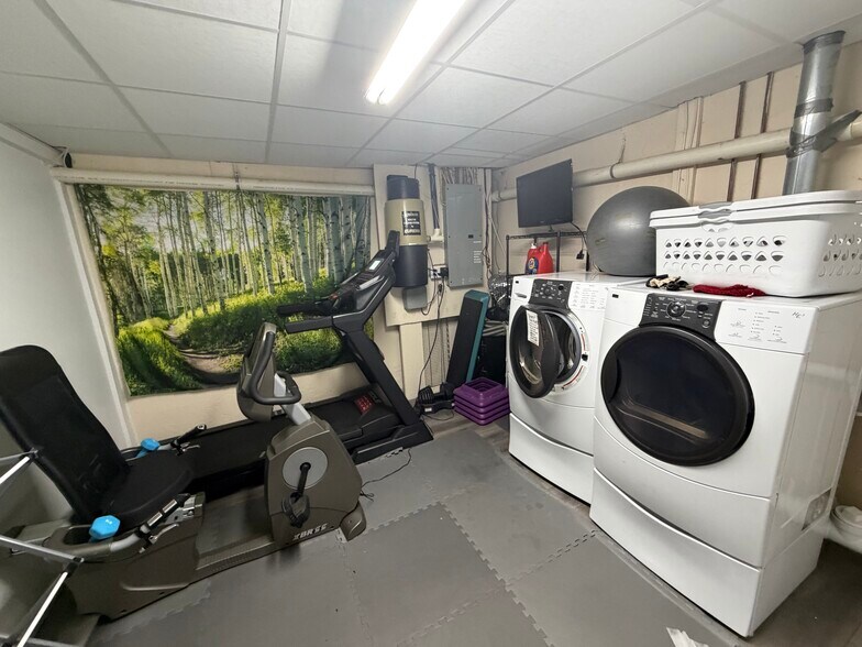 Exercise and laundry room - 207 Pasture Dr