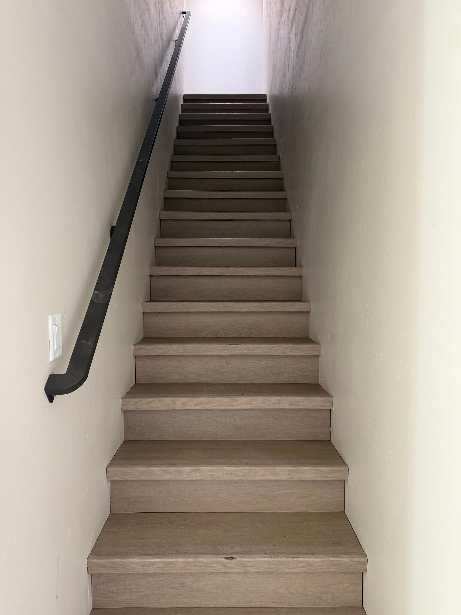 Building Photo - 701 E Elm St