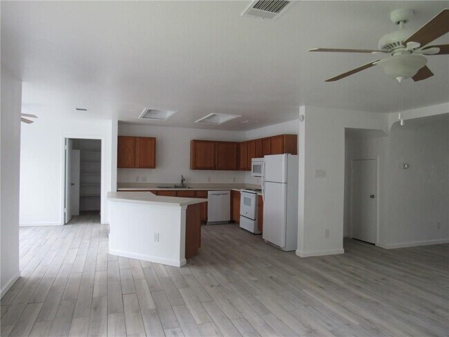Building Photo - 2107 Deer Creek Trail