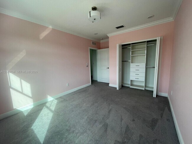 Building Photo - 3990 Pelicano Way