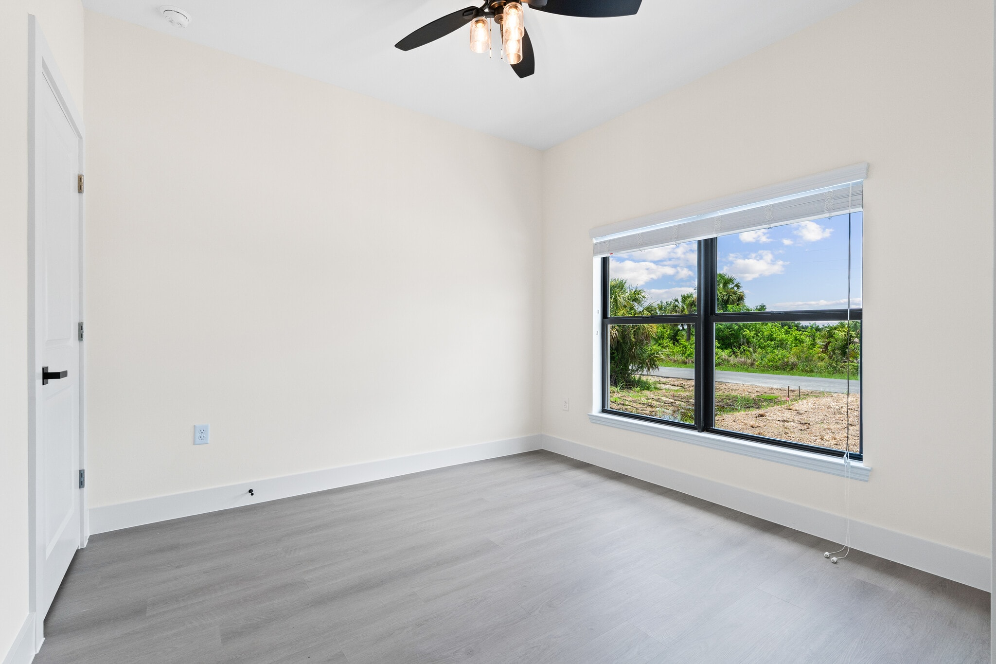 Building Photo - 12138 Tetzel Ave