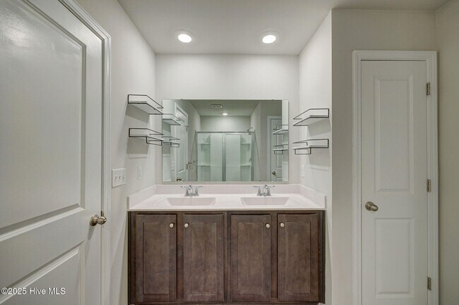 Building Photo - 4613 Wildaire Ln