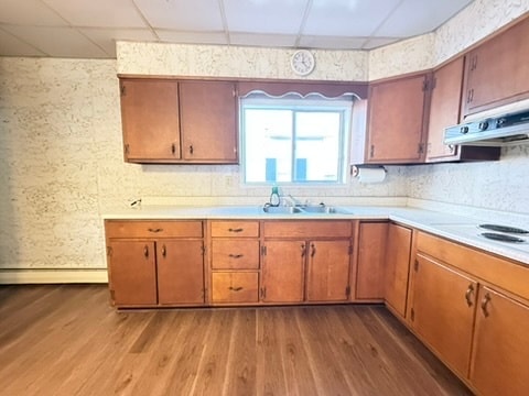 Building Photo - 113 N Center St