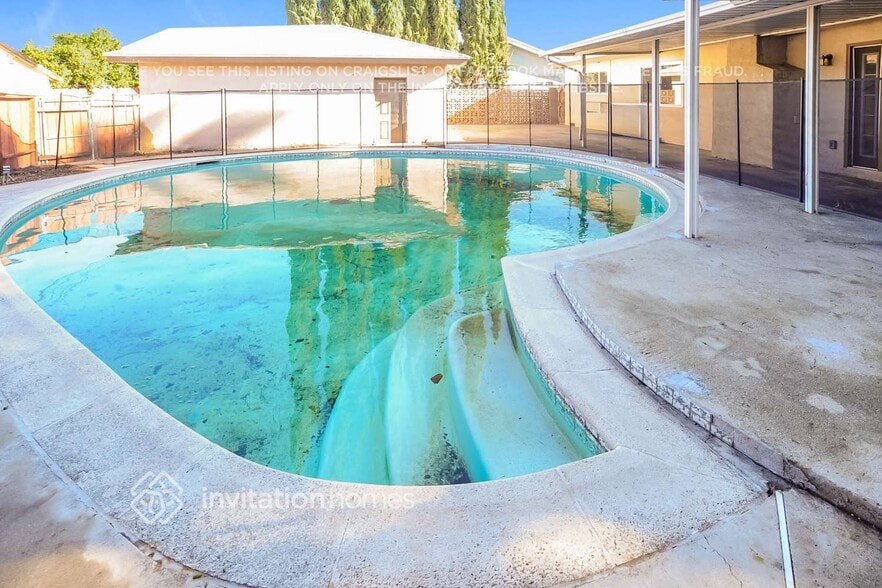 Building Photo - 16455 Ludlow St