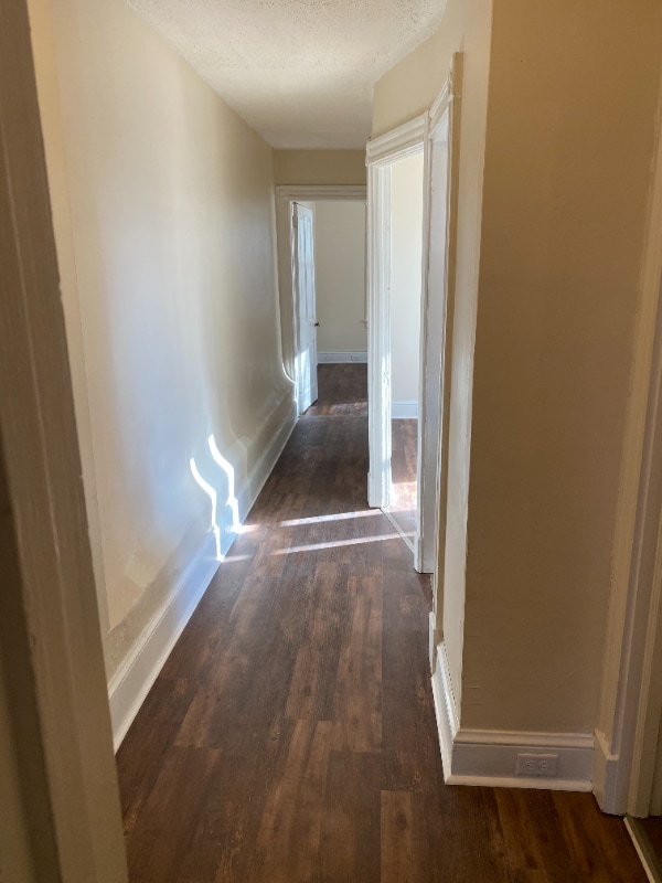 Building Photo - 428 W King St