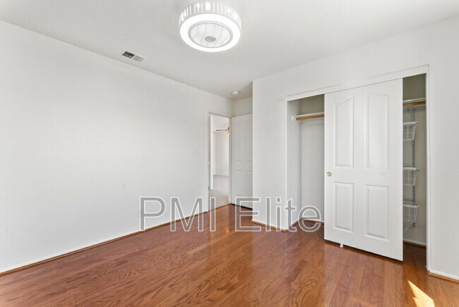 Building Photo - 2814 Caruso Ln