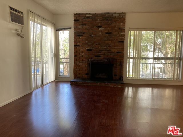 Building Photo - 3609 Dunn Dr