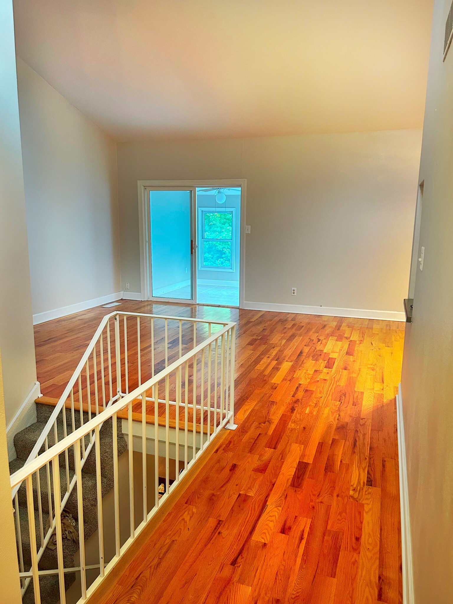 Building Photo - 663 Hiddenwood Ct