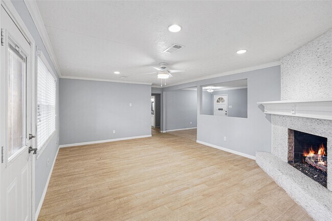 Building Photo - 6002 McKnight St