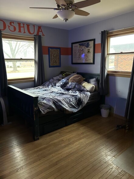 Building Photo - 2010 Richard St