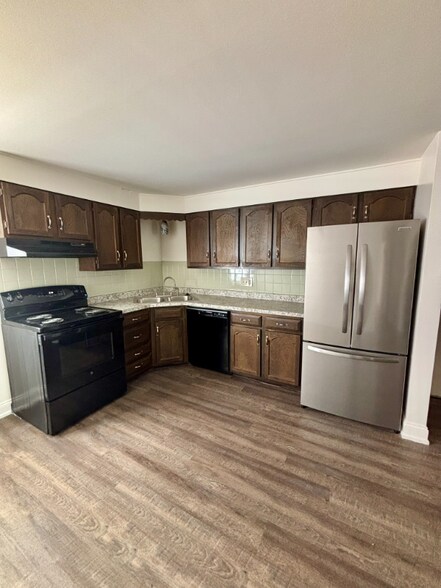 Primary Photo - 110 Losson Rd