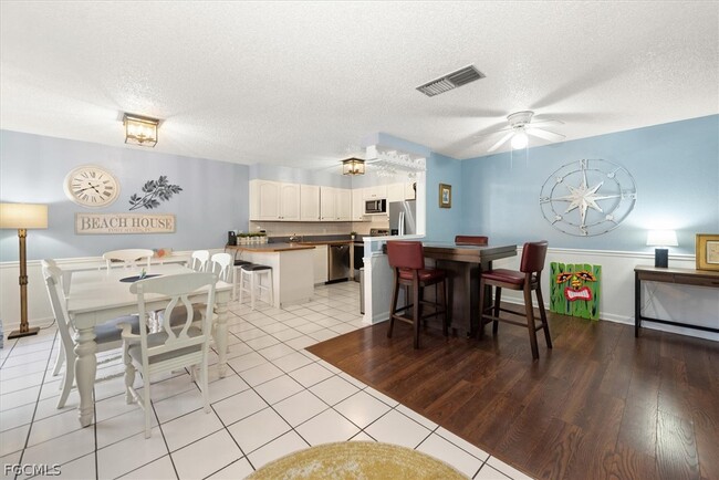 Building Photo - 4029 Sandlewood Ln