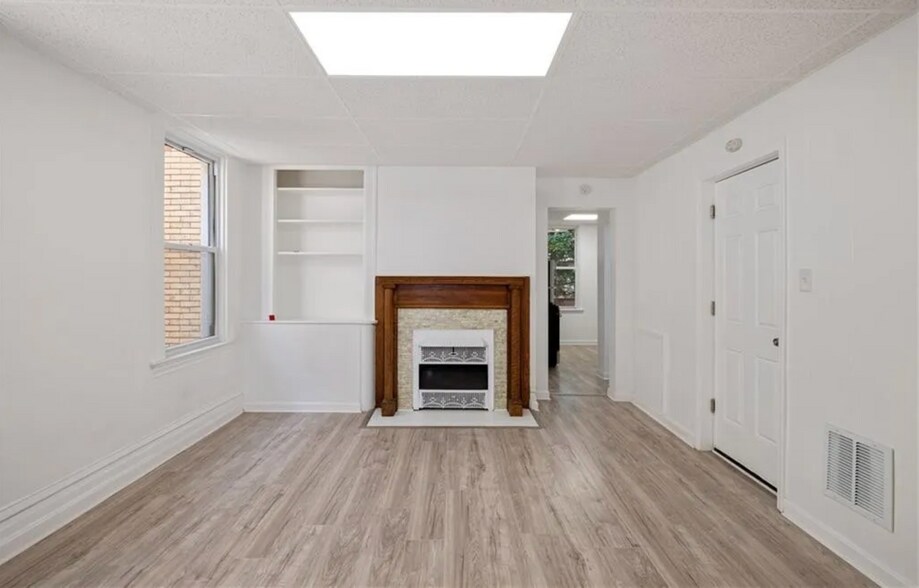 Living room - 7472 McClure Ave