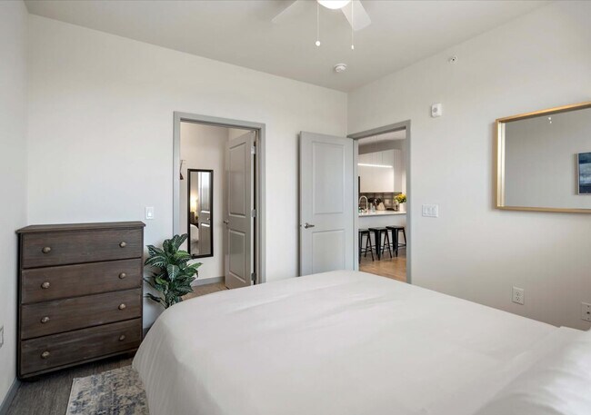 Building Photo - 5022 American Pkwy