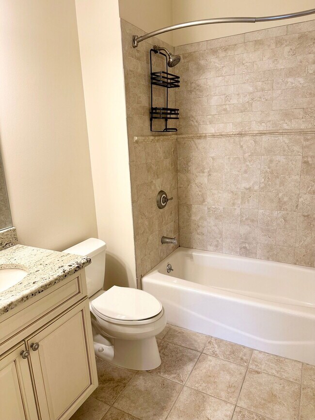 Building Photo - Madison Avenue, Park Ridge, NJ 07656 - 2 BR 2 BA condo