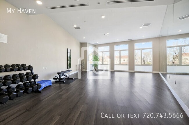 Building Photo - 2876 W 53rd Ave