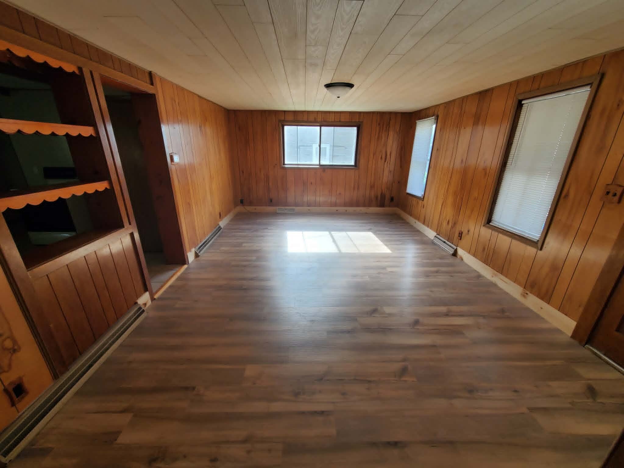 Building Photo - 208 W Candise St
