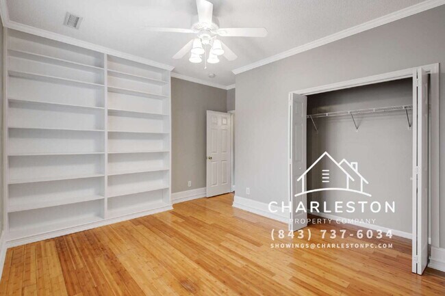 Building Photo - 6040 Fieldstone Cir