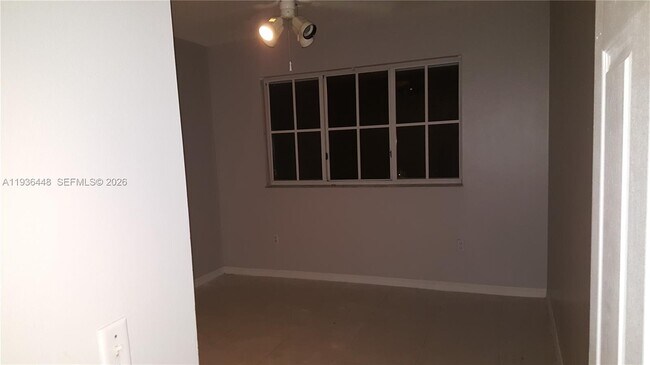 Building Photo - 2452 Centergate Dr