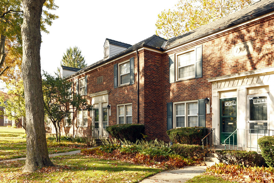 Springwells Park Apartments - Dearborn, MI | Apartment Finder