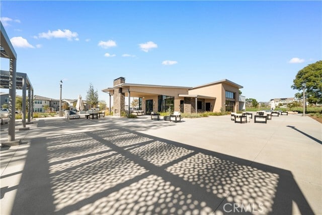 Building Photo - 297 Shoveler