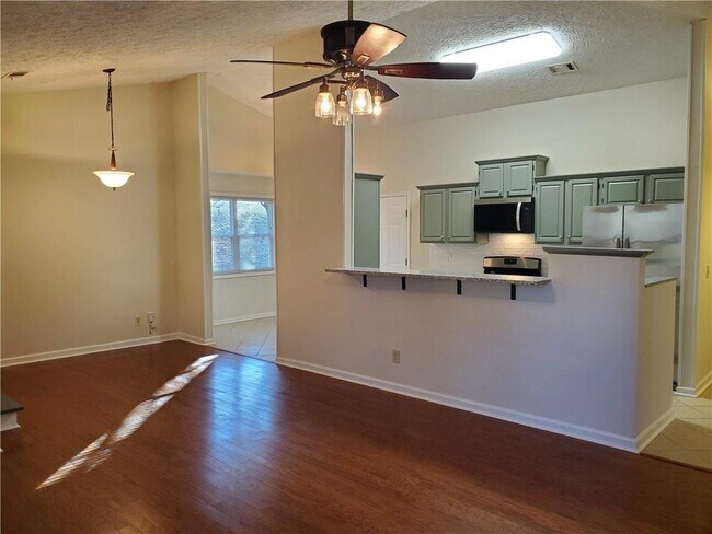 Building Photo - 3113 Waterford Ct