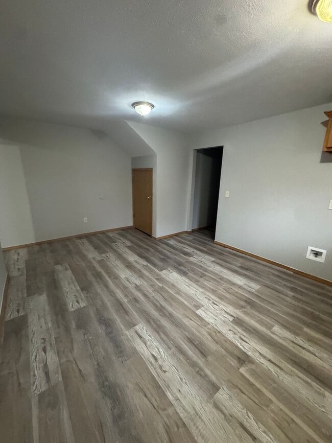 Building Photo - 817-B W. Old Route 66