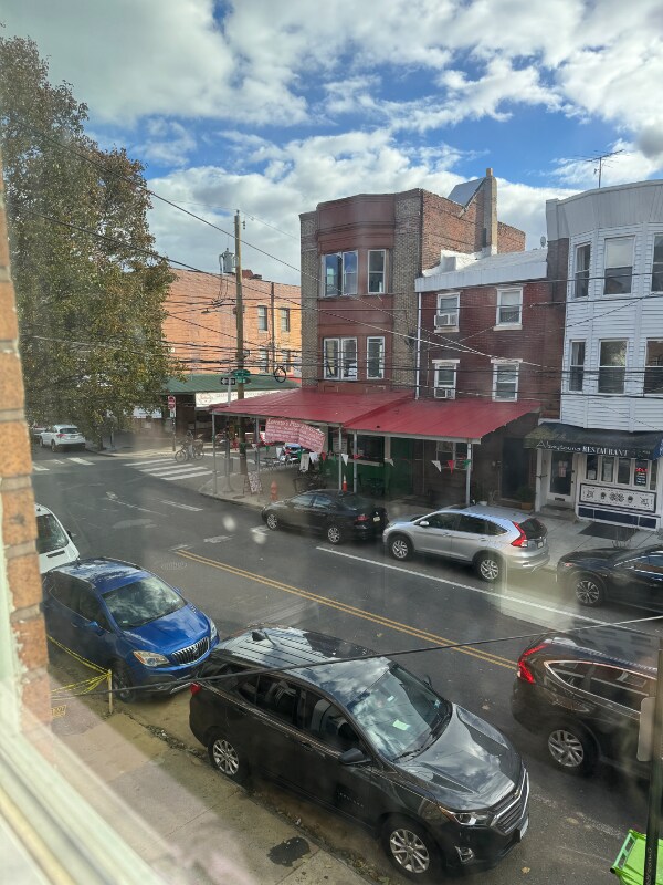 Building Photo - 905-909 Christian St