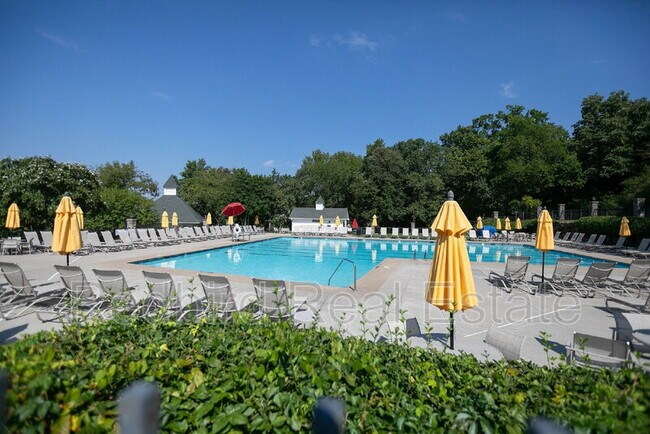 Building Photo - 260 Ben Brush Cir