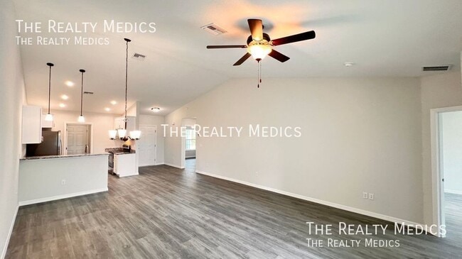 Building Photo - 4165 Hammock Rd