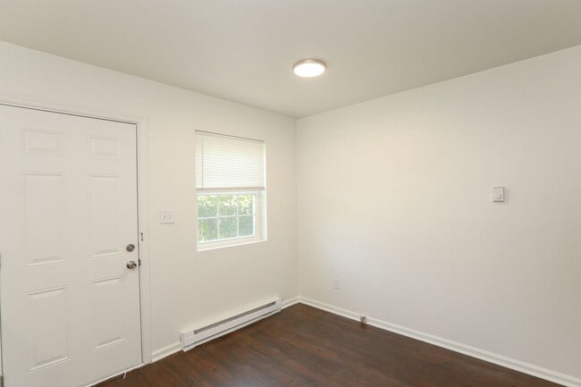 Building Photo - 8104 Turner Rd