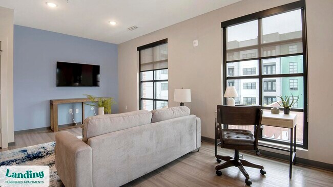 Building Photo - 645 N Front St