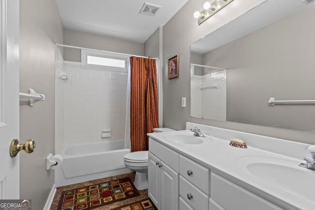 Building Photo - 304 Fairbrook Cir