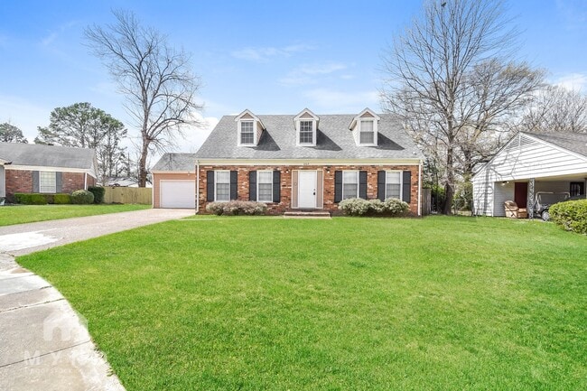 Building Photo - 3369 Foxwood Dr