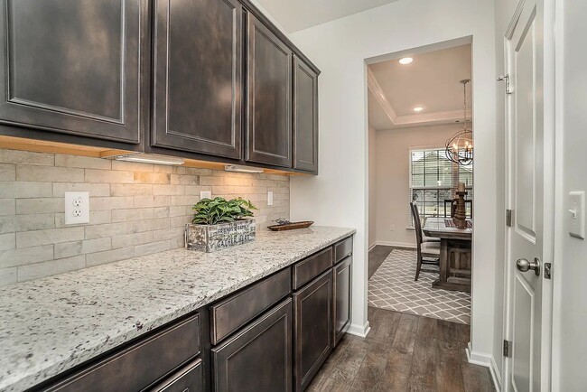 Building Photo - Beautiful 5-Bedroom Home in Brixworth Neighborhood with 2 Community Swimming Pools & Walking Trails